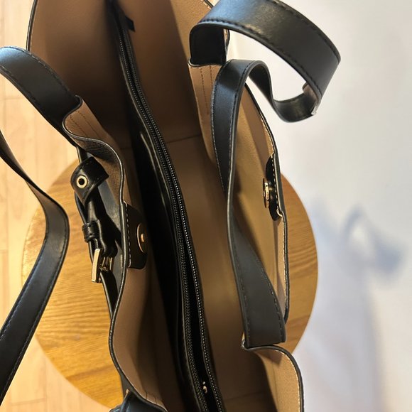 Micheal Kors Black Leather Tote - Picture 3 of 5